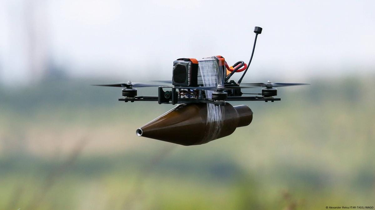 Атаки дронов на машины теперь ежедневные: россияне устроили охоту на гражданских в Херсоне