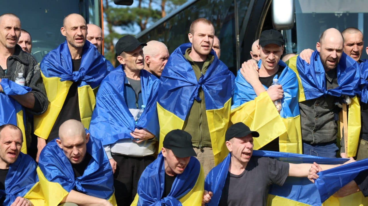 Во время нового обмена Украина вернула тяжелораненых и тяжелобольных защитников