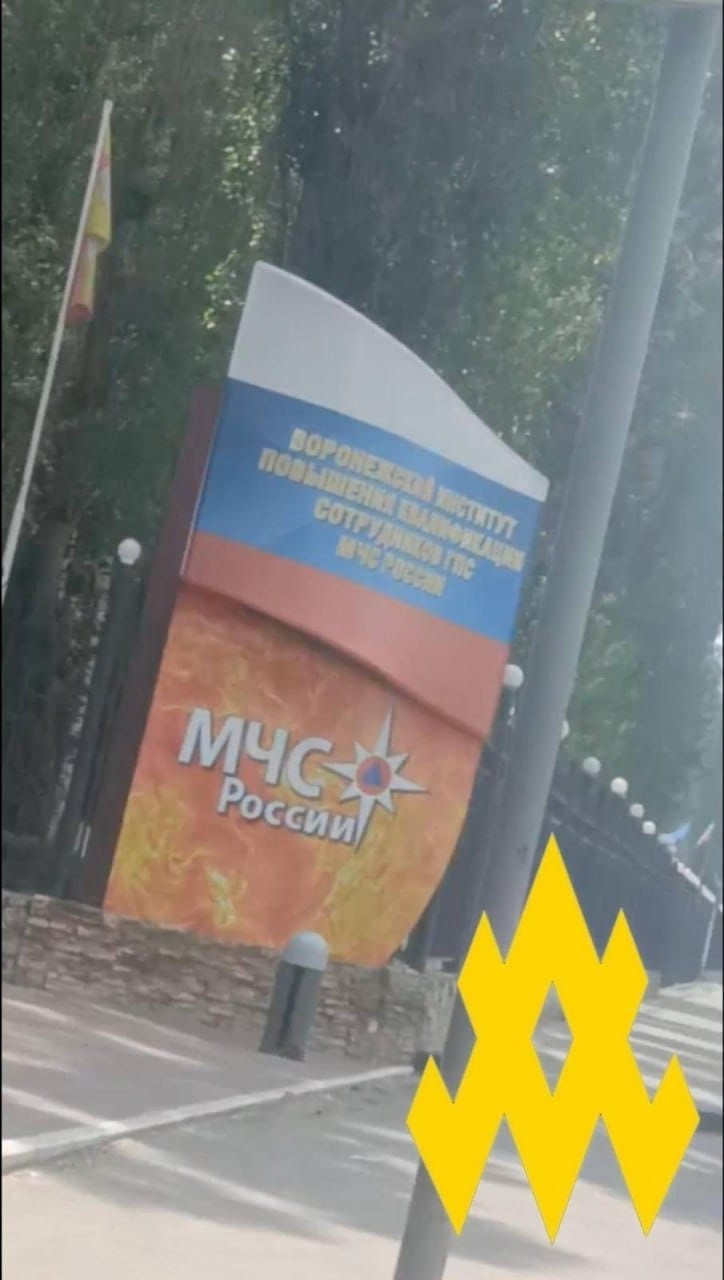 В Росии "тихая" мобилизация: работников МЧС заставляют охранять военные объекты