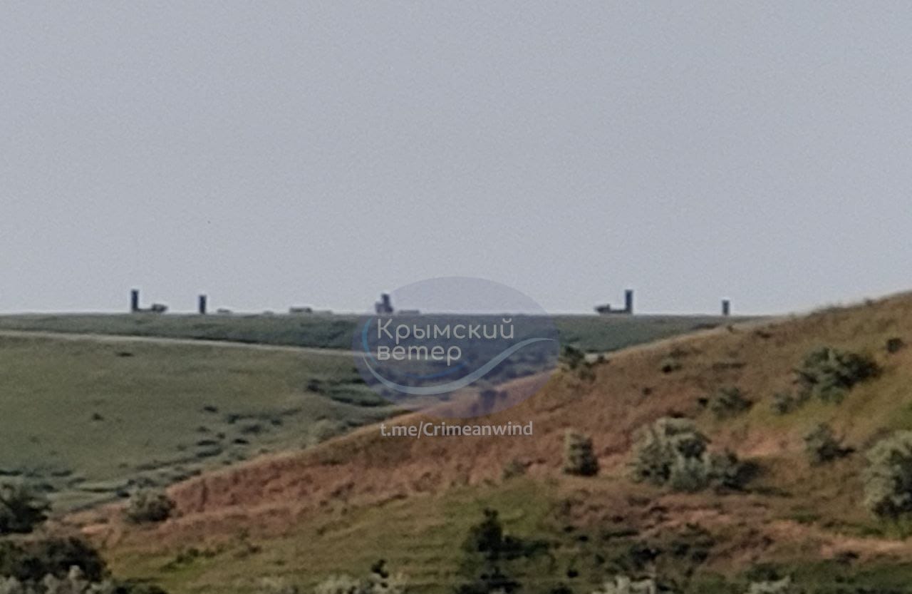 В Крыму могли уничтожить ЗРК С-400 и редкую РЛС: спутники зафиксировали мощный пожар