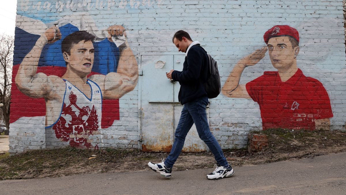 Российский бизнес задыхается: предприятия массово сокращают людей и производство